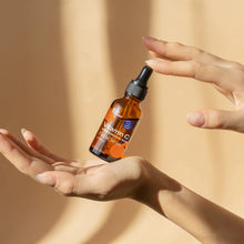 Load image into Gallery viewer, Vitamin C  with Hyaluronic Acid Facial Serum 1oz
